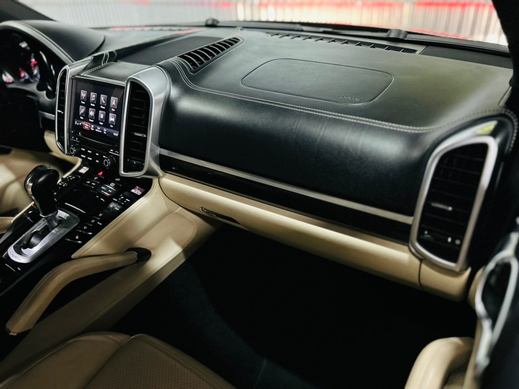 04461E8B-566E-40F0-B38B-C826CB1ADEDA_1_105_c