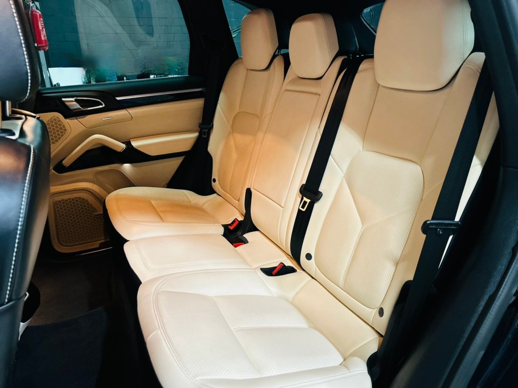 1EB1D5C1-B67D-4D38-A256-38089F5EF7D2_1_105_c