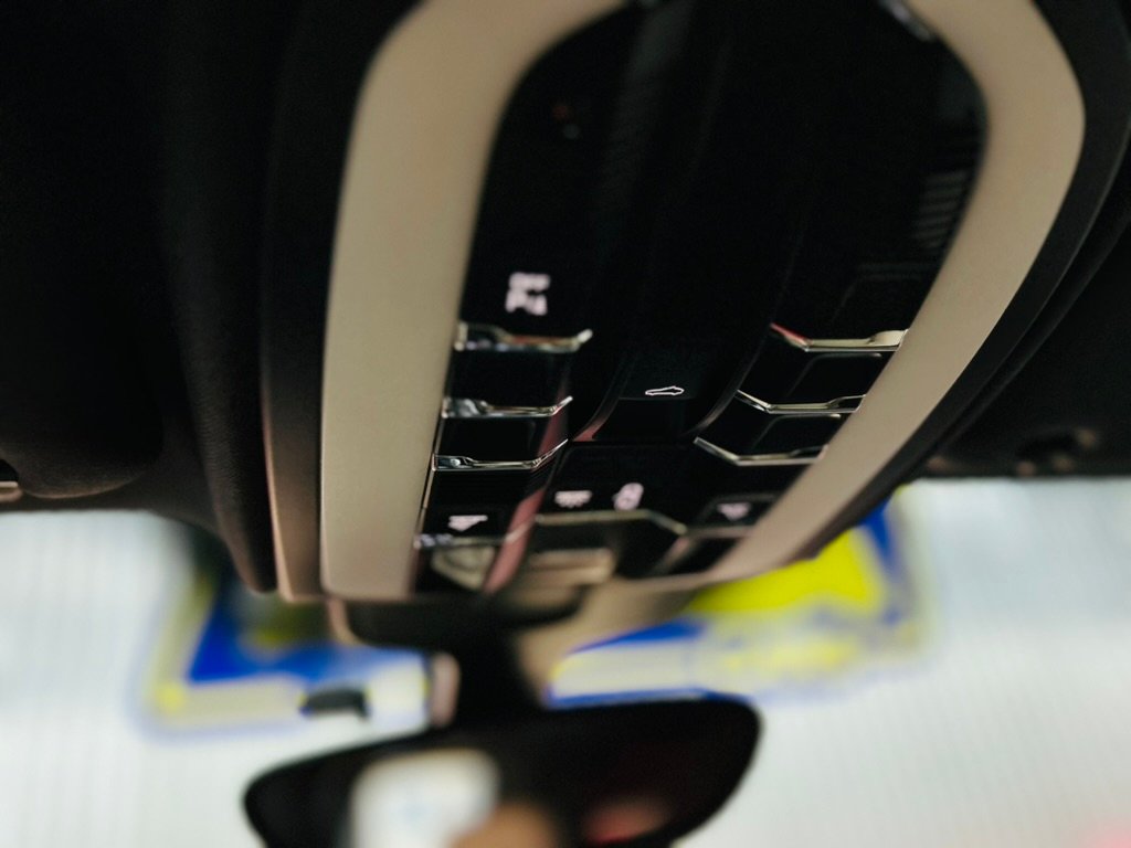 E5F67520-B481-4751-A57C-3BCE43A8AA28_1_105_c